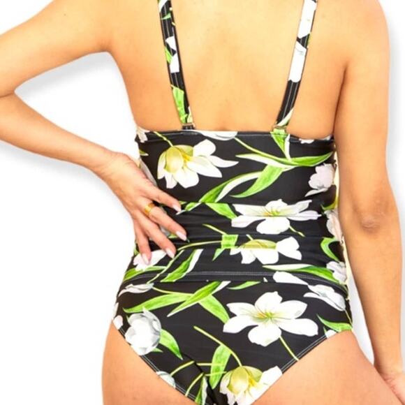 Lily Ruffle Tankini Maternity Swimsuit Size Medium - Picture 3 of 11